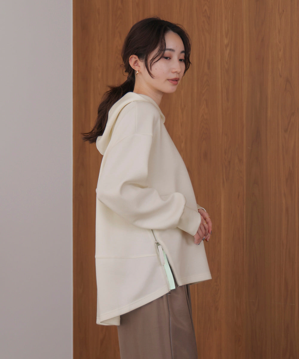 シルキーダンボールコクーンパーカー