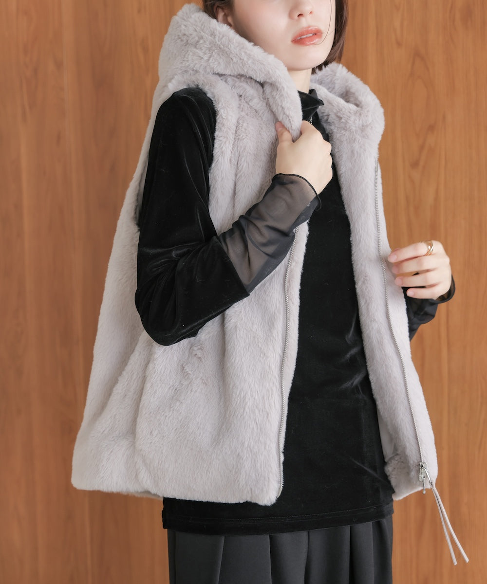 フェイクシープフード付ファーベスト［11/13発送予定］