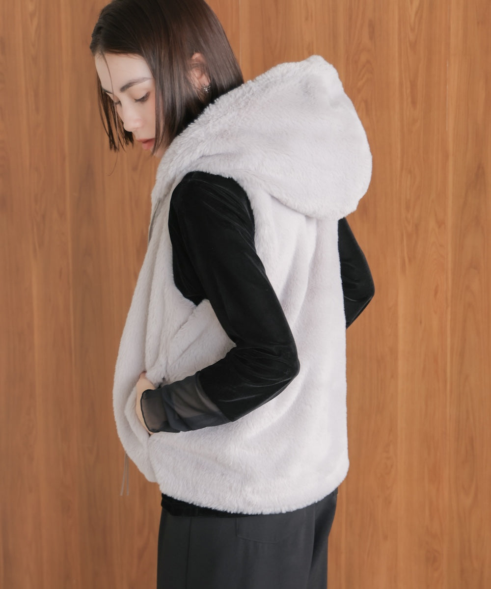 フェイクシープフード付ファーベスト［11/13発送予定］