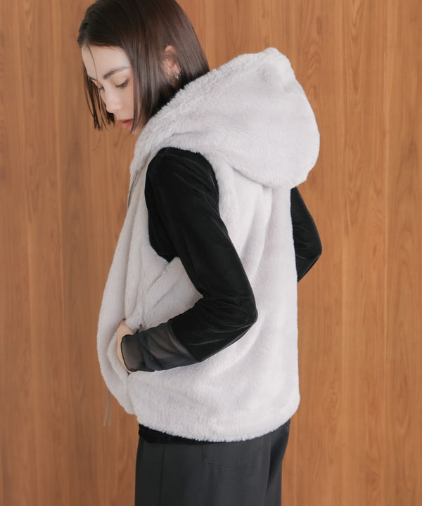 フェイクシープフード付ファーベスト［11/13発送予定］