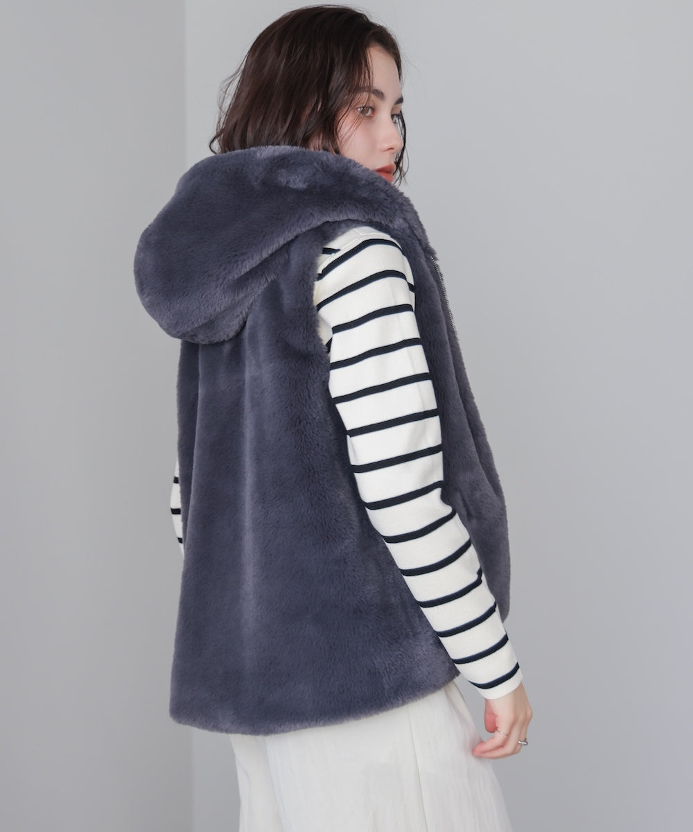 フェイクシープフード付ファーベスト［11/13発送予定］