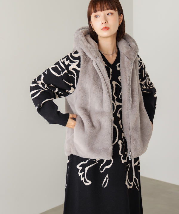 フェイクシープフード付ファーベスト［11/13発送予定］