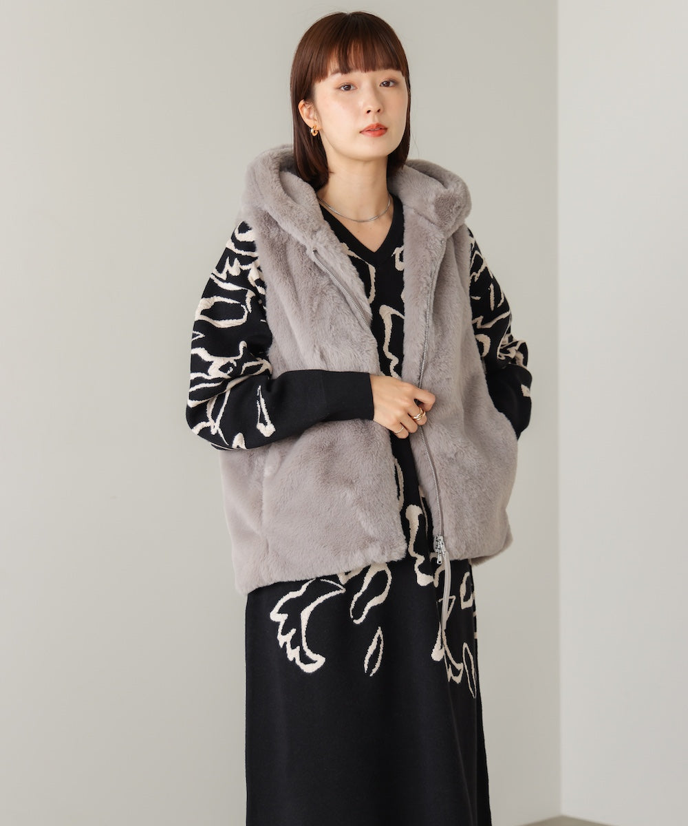 フェイクシープフード付ファーベスト［11/13発送予定］