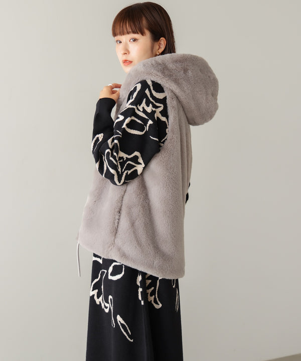 フェイクシープフード付ファーベスト［11/13発送予定］