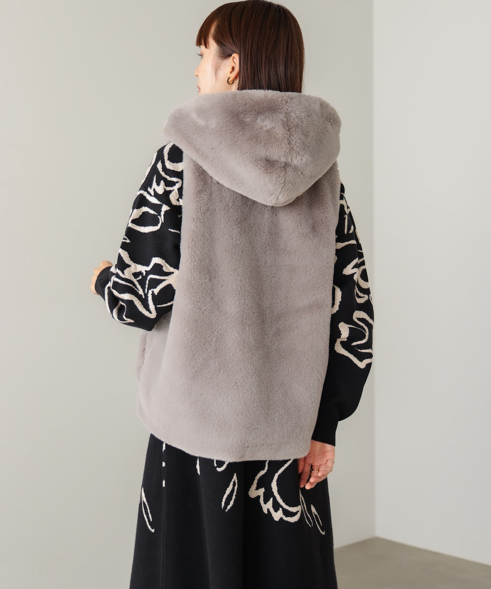 フェイクシープフード付ファーベスト［11/13発送予定］