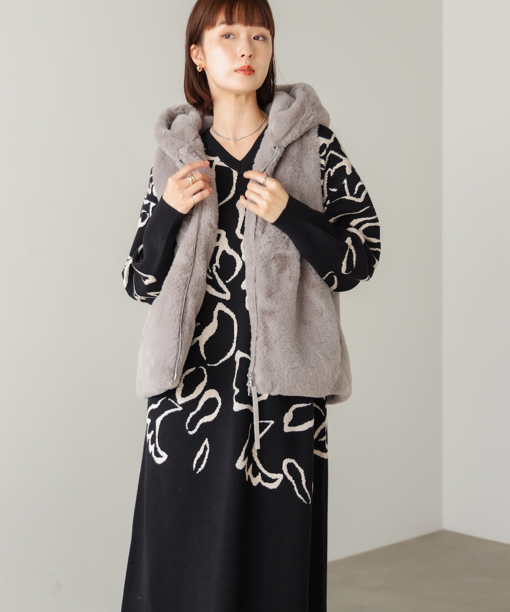 フェイクシープフード付ファーベスト