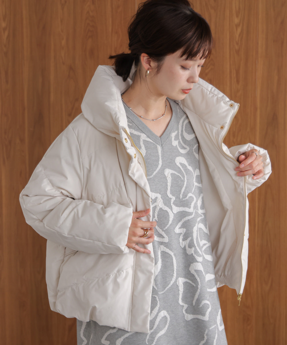 ストレッチカシュネックピュアダウン