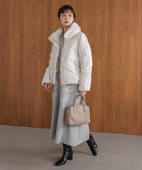 ストレッチカシュネックピュアダウン