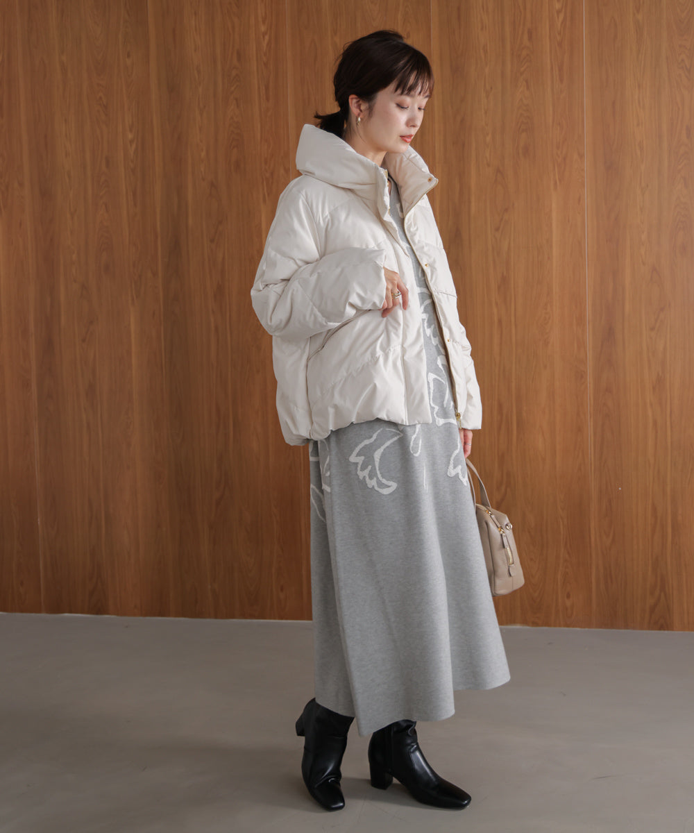 ストレッチカシュネックピュアダウン