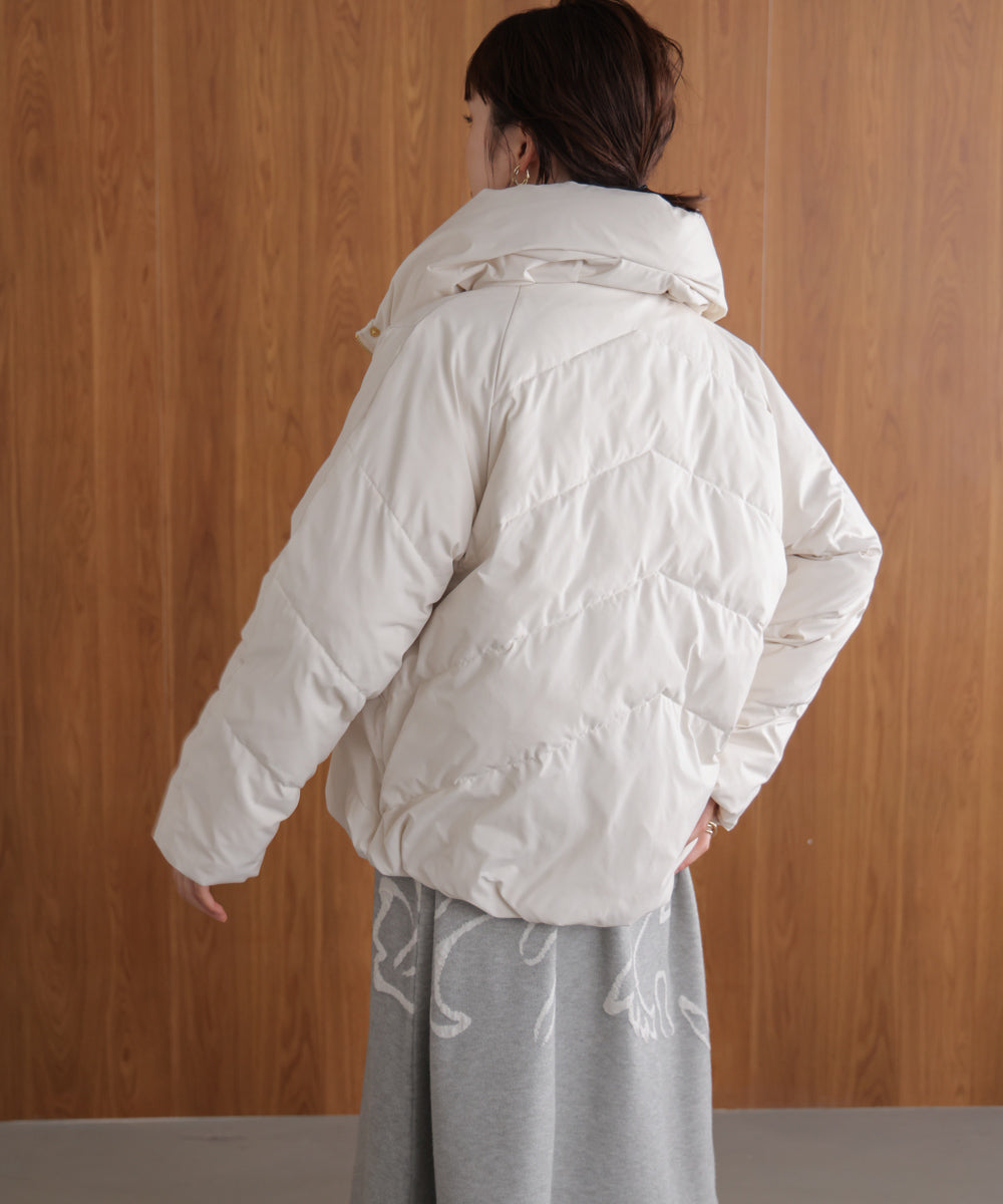 ストレッチカシュネックピュアダウン