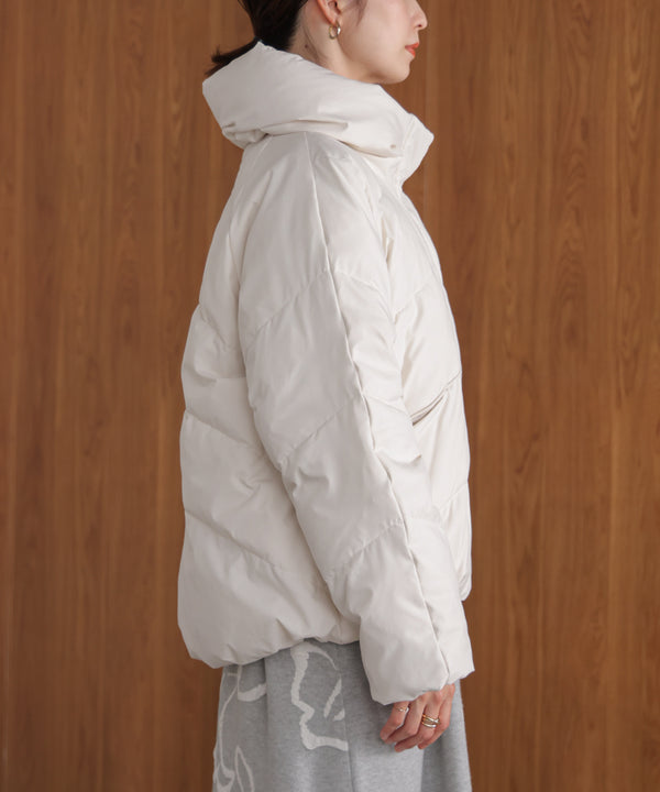 ストレッチカシュネックピュアダウン