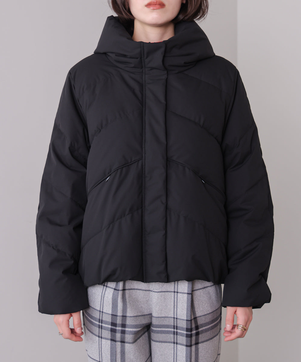 ストレッチカシュネックピュアダウン