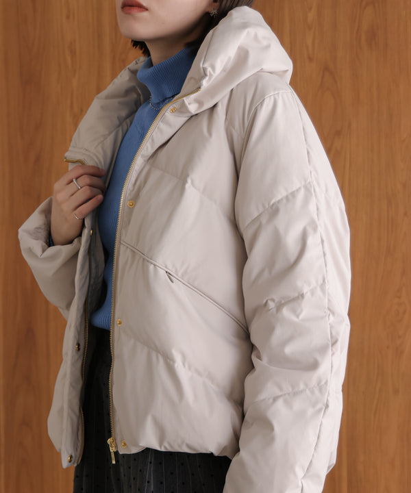 ストレッチカシュネックピュアダウン