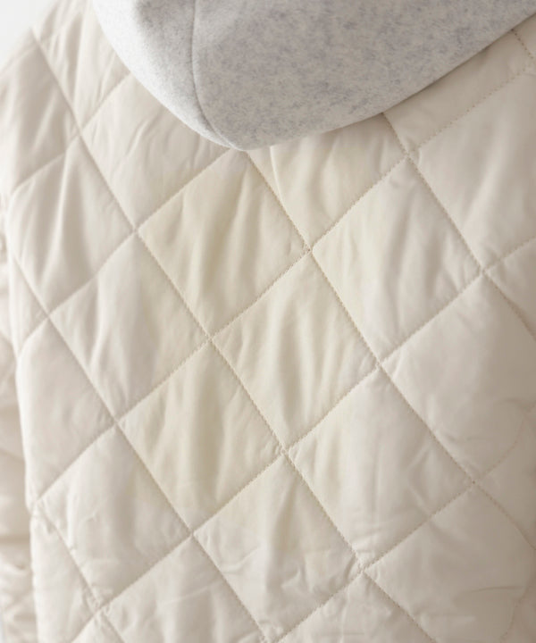 メルトン中綿切替フードＺＩＰコート