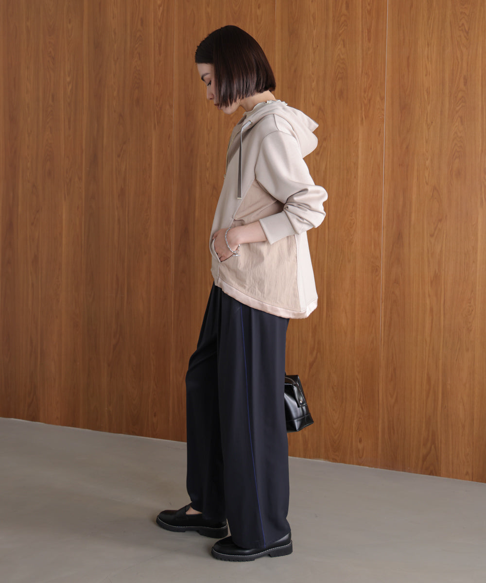 パウンドストレッチサイド異素材パーカー