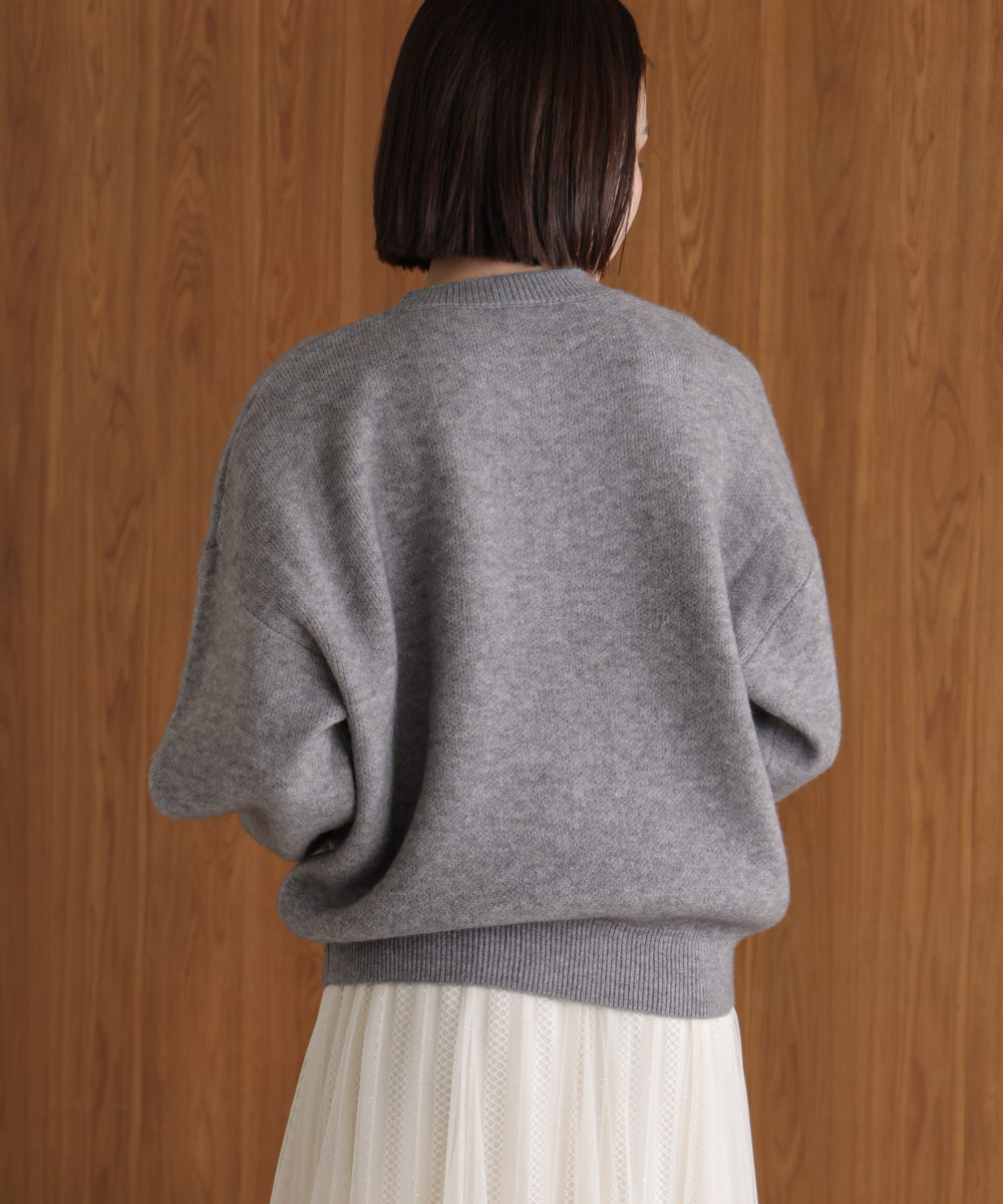 チュール刺繍ロゴニット