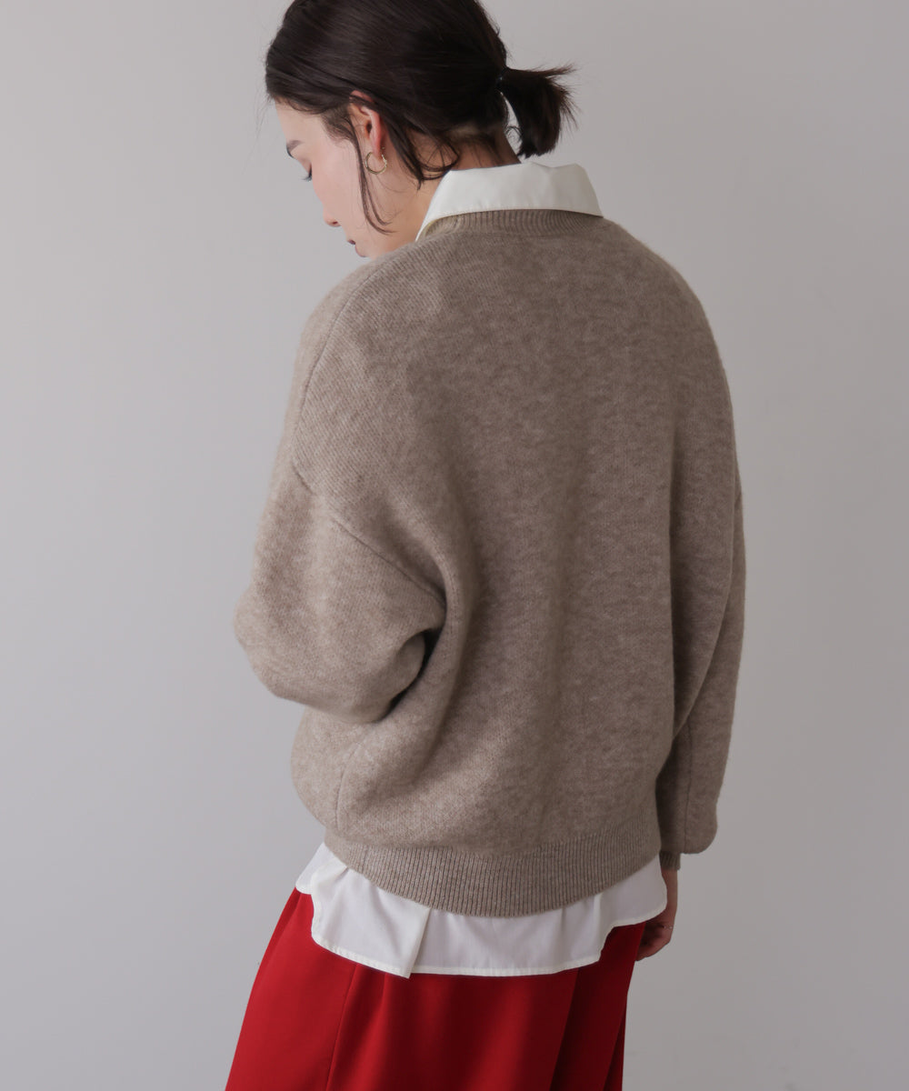 チュール刺繍ロゴニット