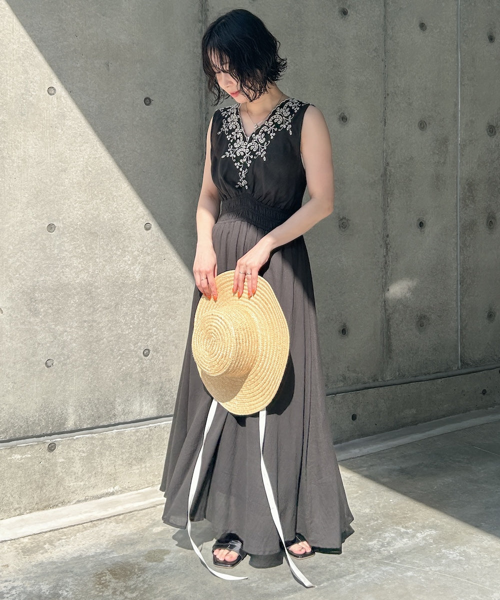 スカラップ刺繍ウエストギャザーワンピース
