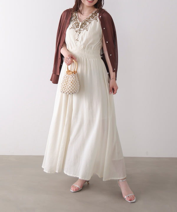 スカラップ刺繍ウエストギャザーワンピース