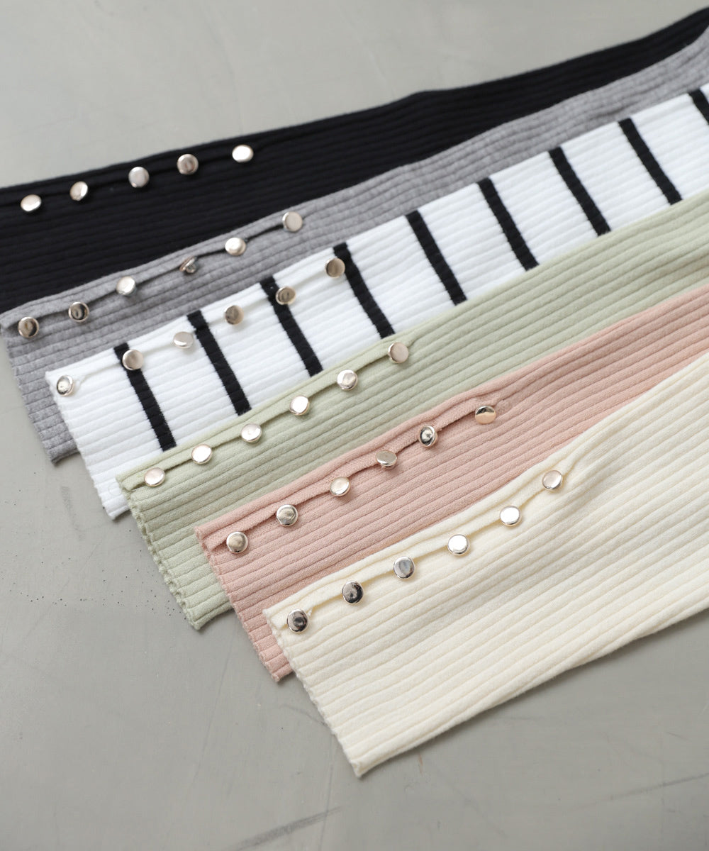 袖ボタンハイネックリブニットトップス