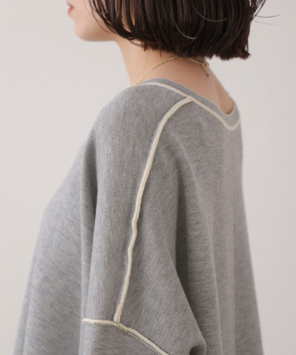リバーシブルダブル丸首ポンチョ風ニット
