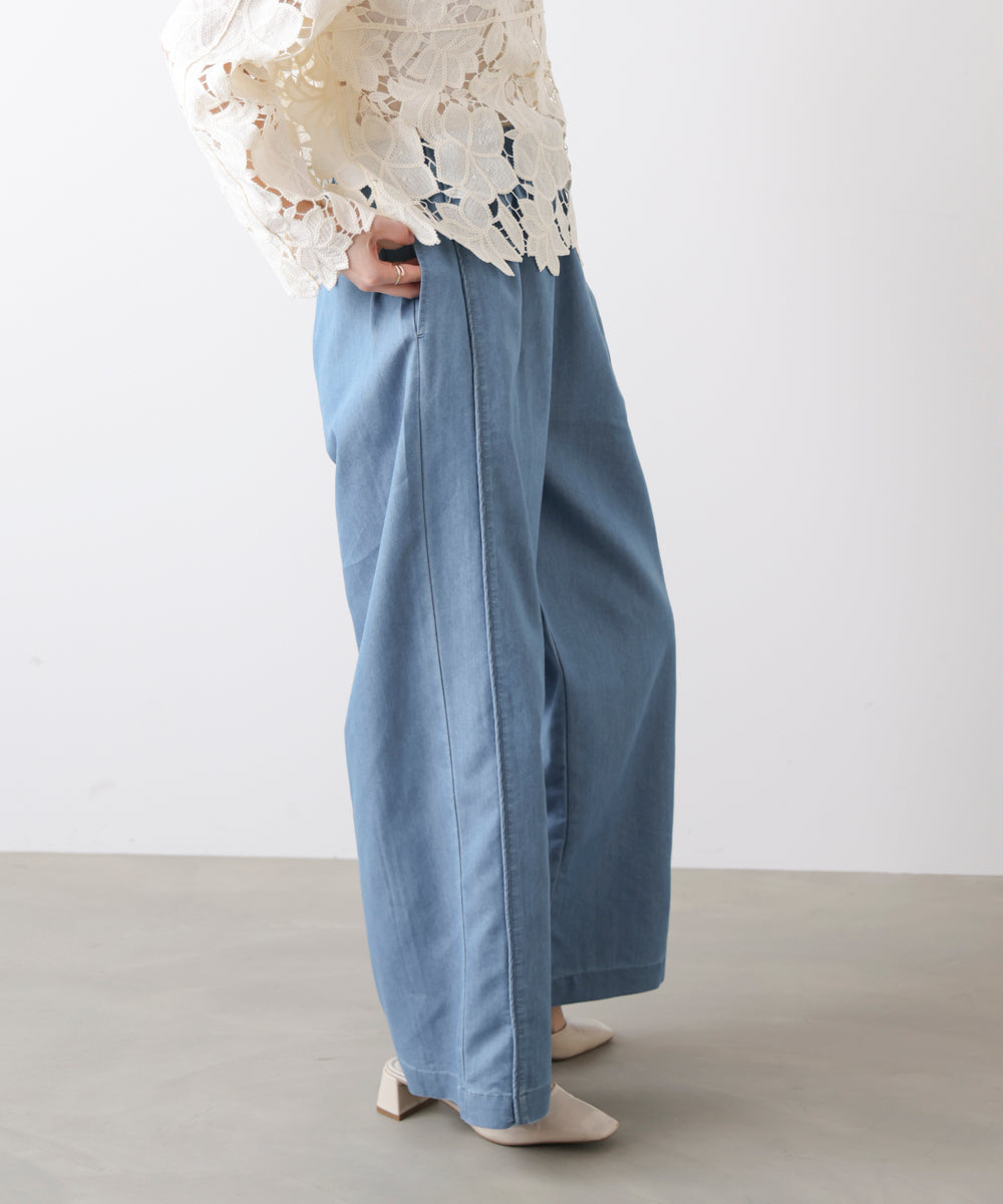 ライトデニムイージーワイドパンツ［2/20発送予定］