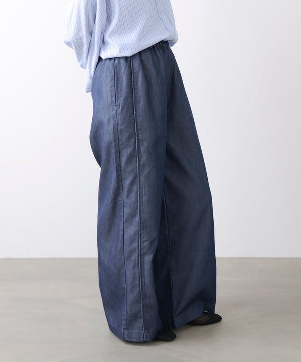 ライトデニムイージーワイドパンツ［2/20発送予定］