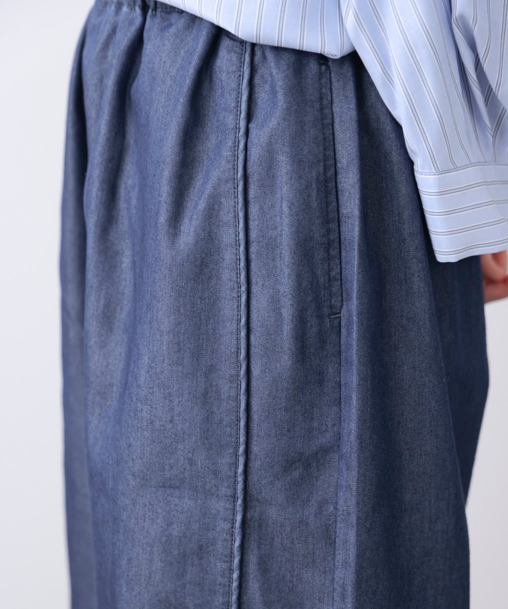 ライトデニムイージーワイドパンツ［2/20発送予定］