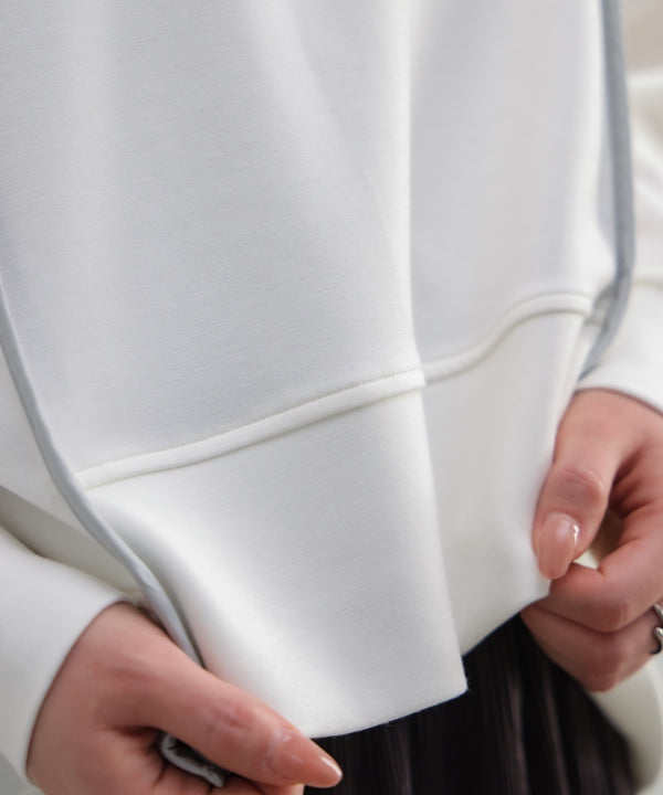 パウンドストレッチバックＺｉｐプルオーバー［2/6発送予定］