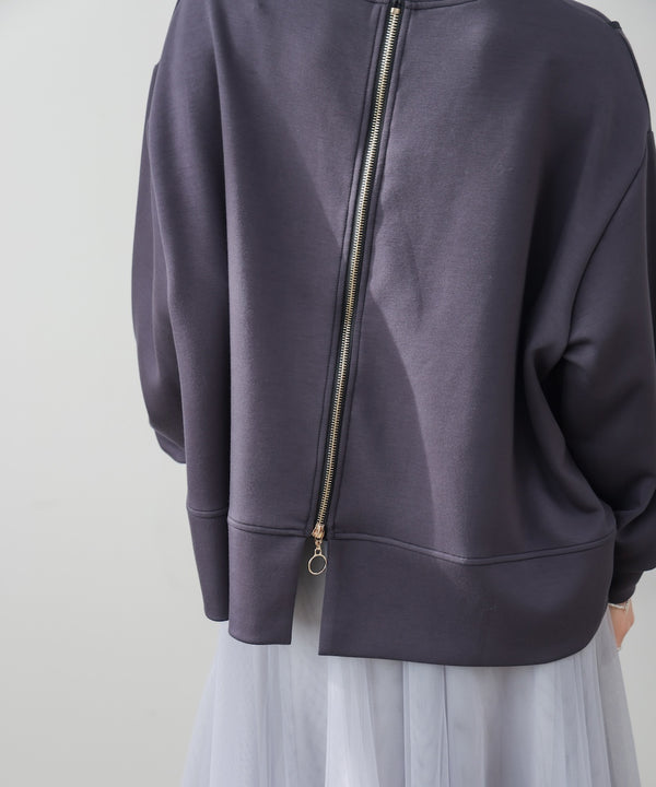 パウンドストレッチバックＺｉｐプルオーバー［2/6発送予定］