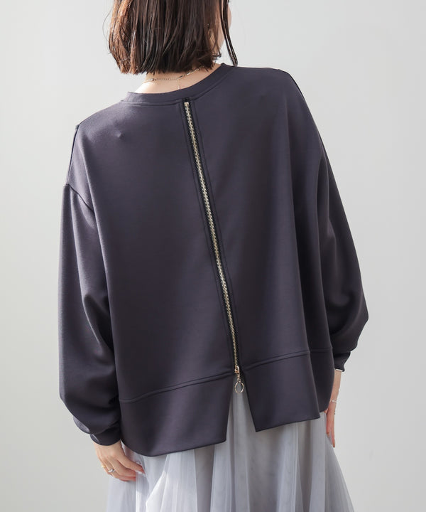 パウンドストレッチバックＺｉｐプルオーバー［2/6発送予定］