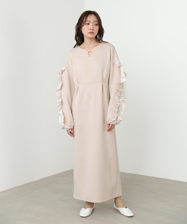 フリルスリーブポンチワンピース