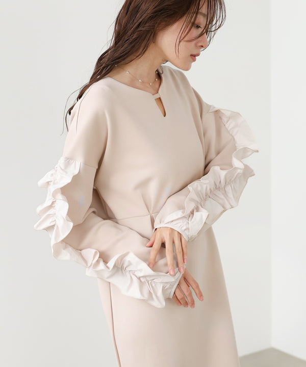 フリルスリーブポンチワンピース