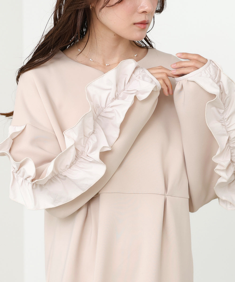 フリルスリーブポンチワンピース