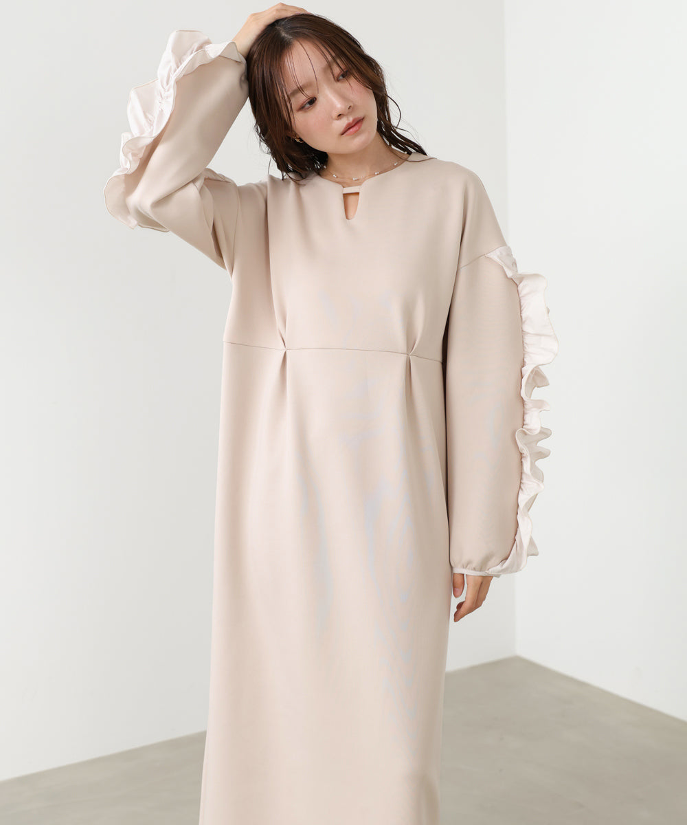 フリルスリーブポンチワンピース