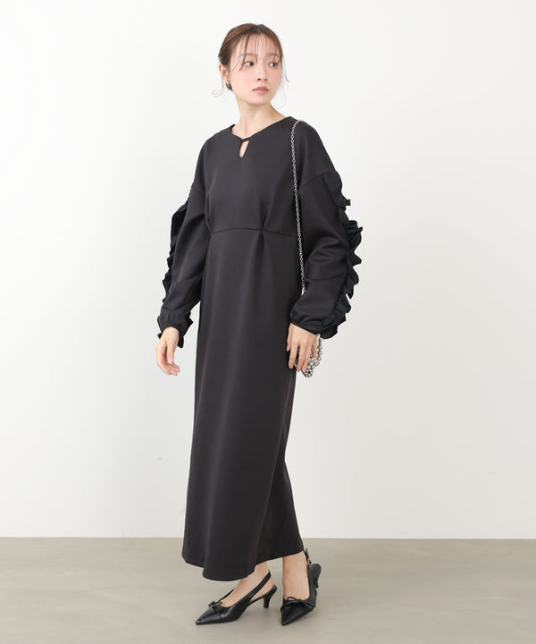 フリルスリーブポンチワンピース