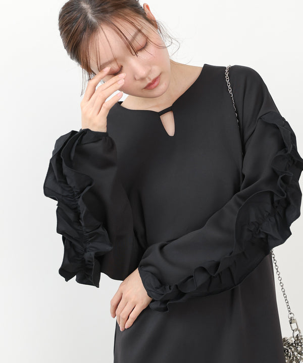 フリルスリーブポンチワンピース