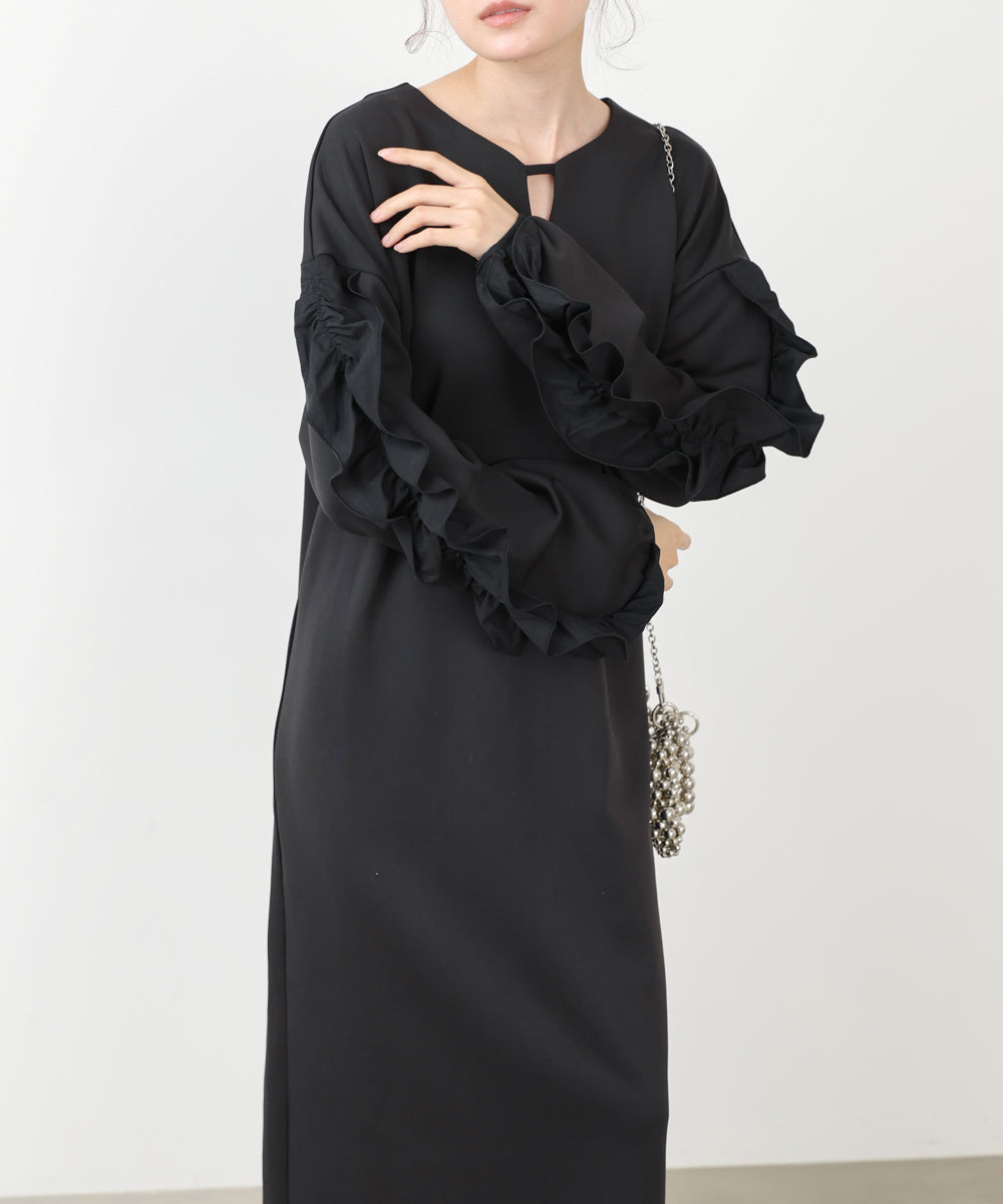 フリルスリーブポンチワンピース