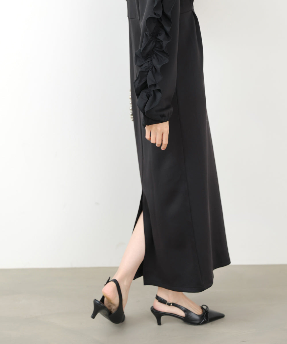 フリルスリーブポンチワンピース