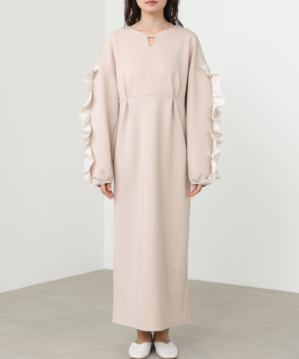 フリルスリーブポンチワンピース