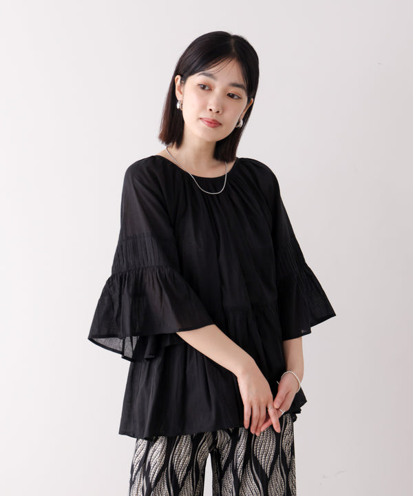 ボイルピンタックスリーブブラウス