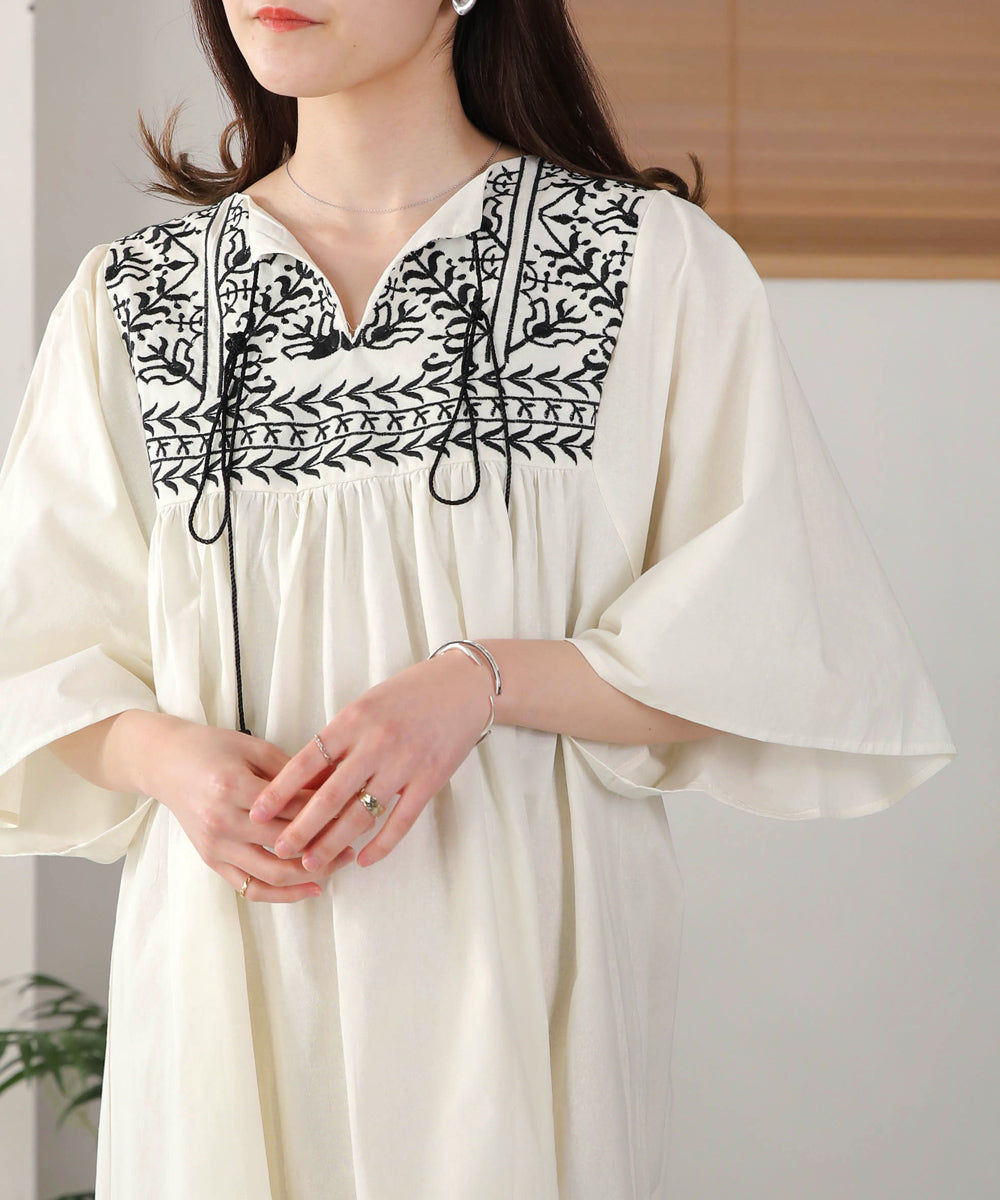 Bab フロント刺繍タッセルワンピース