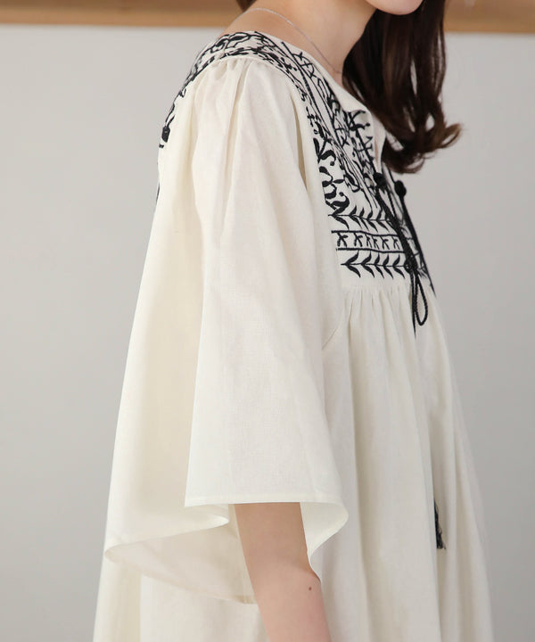 Bab フロント刺繍タッセルワンピース