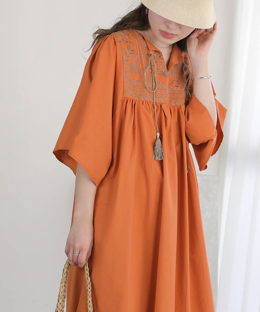 Bab フロント刺繍タッセルワンピース