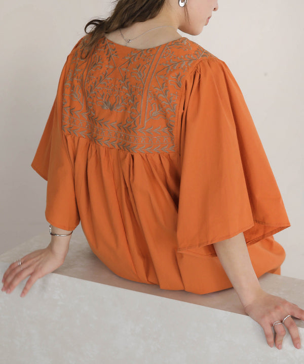 Bab フロント刺繍タッセルワンピース