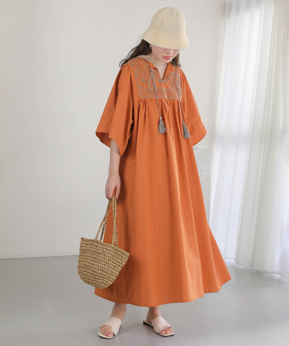 Bab フロント刺繍タッセルワンピース