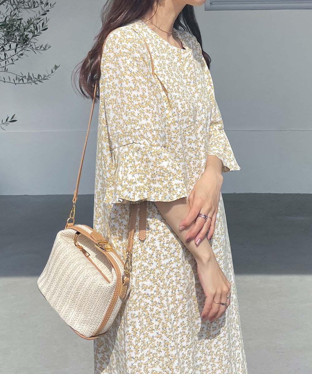 裾アシメプリーツワンピース