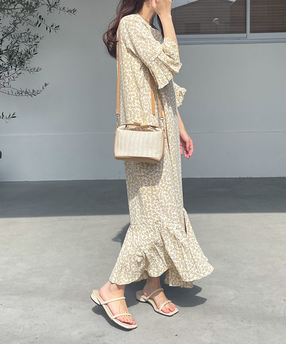 裾アシメプリーツワンピース