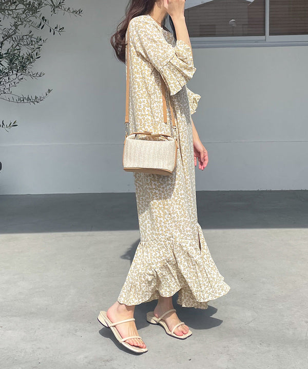 裾アシメプリーツワンピース