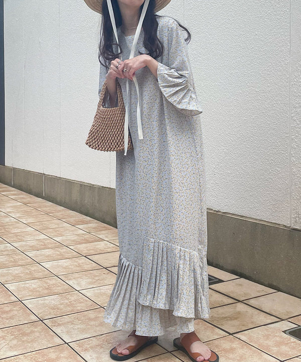 裾アシメプリーツワンピース